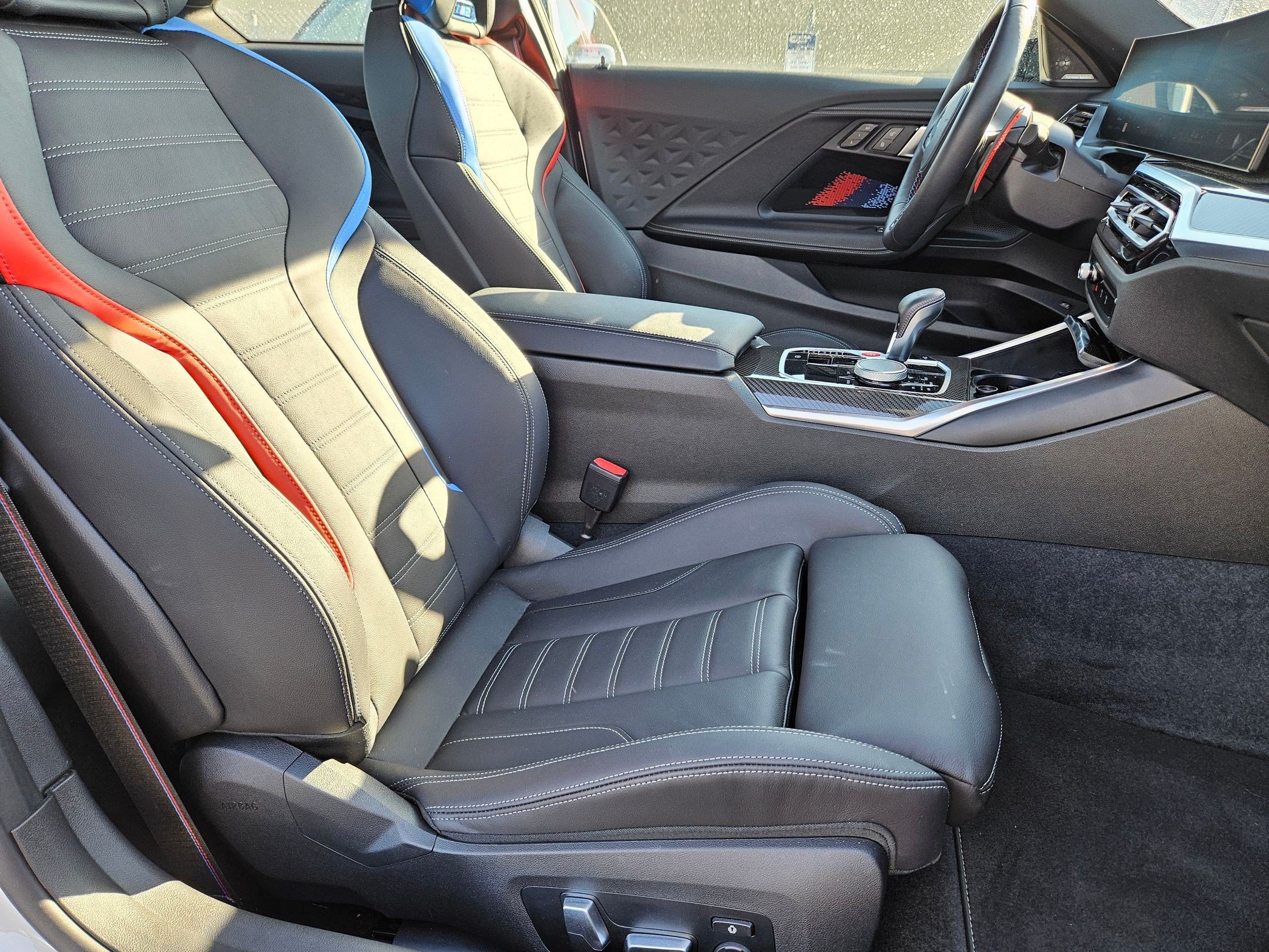 Used 2024 BMW M2 w/ Lighting Package RWD image 32