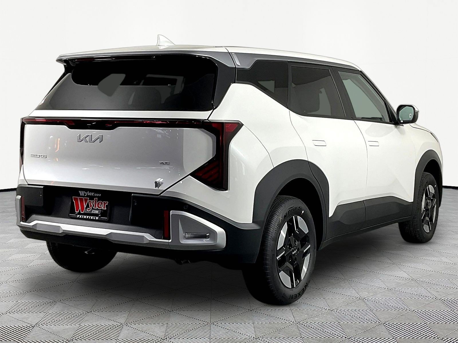 New 2027 Kia Seltos LX AWD/4WD image 7