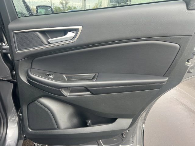 Used 2023 Ford Edge SEL w/ Convenience Package AWD/4WD image 13