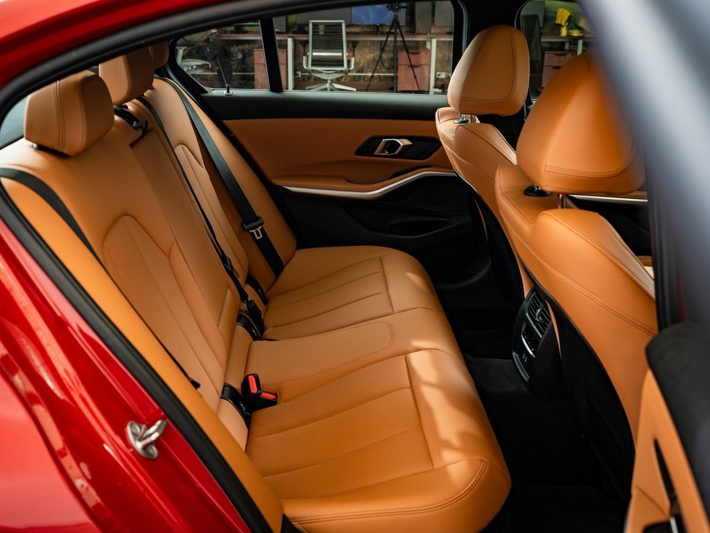 Certified 2024 BMW 330i xDrive Sedan image 33