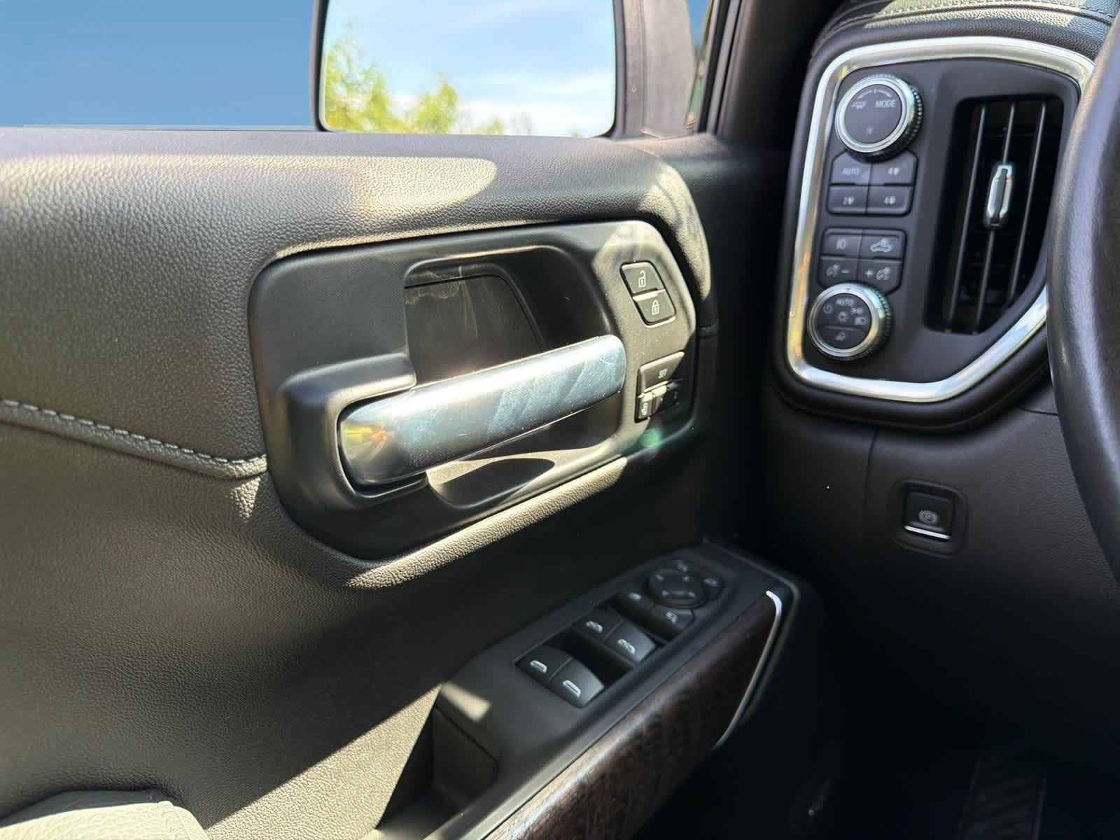 Used 2021 GMC Sierra 1500 Denali w/ Denali Ultimate Package AWD/4WD image 21