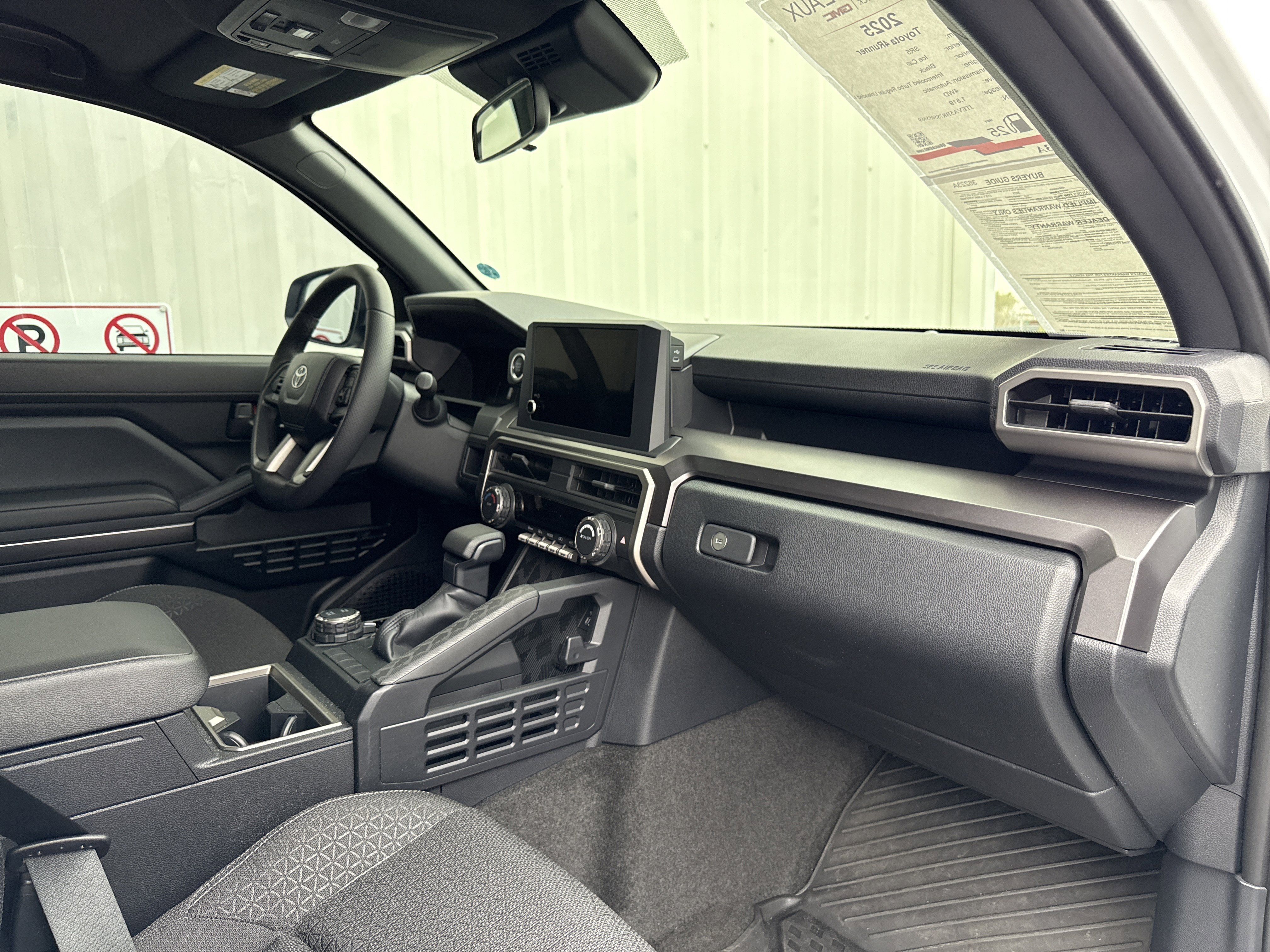 Used 2025 Toyota 4Runner SR5 image 39