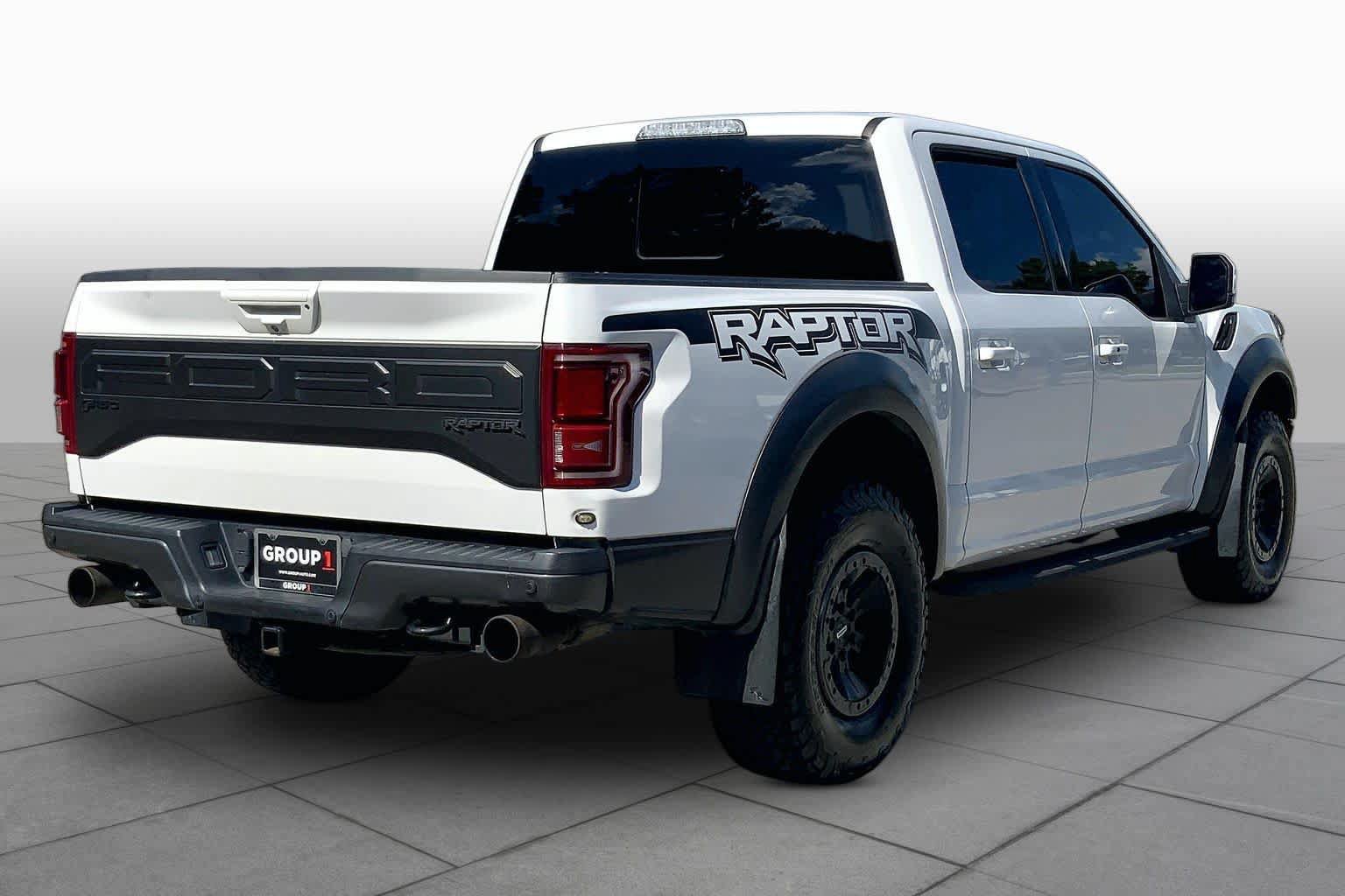 Used 2018 Ford F150 Raptor w/ Equipment Group 802A Luxury AWD/4WD image 12