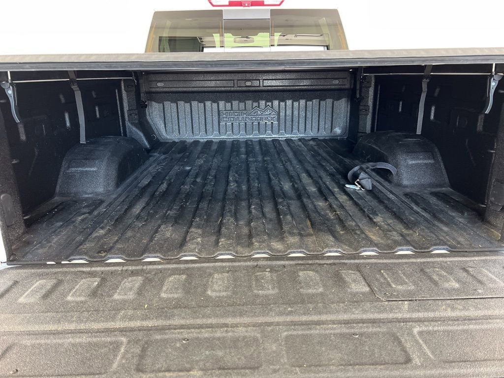 Used 2022 Chevrolet Silverado 2500 High Country w/ Z71 Off-Road Package AWD/4WD image 15