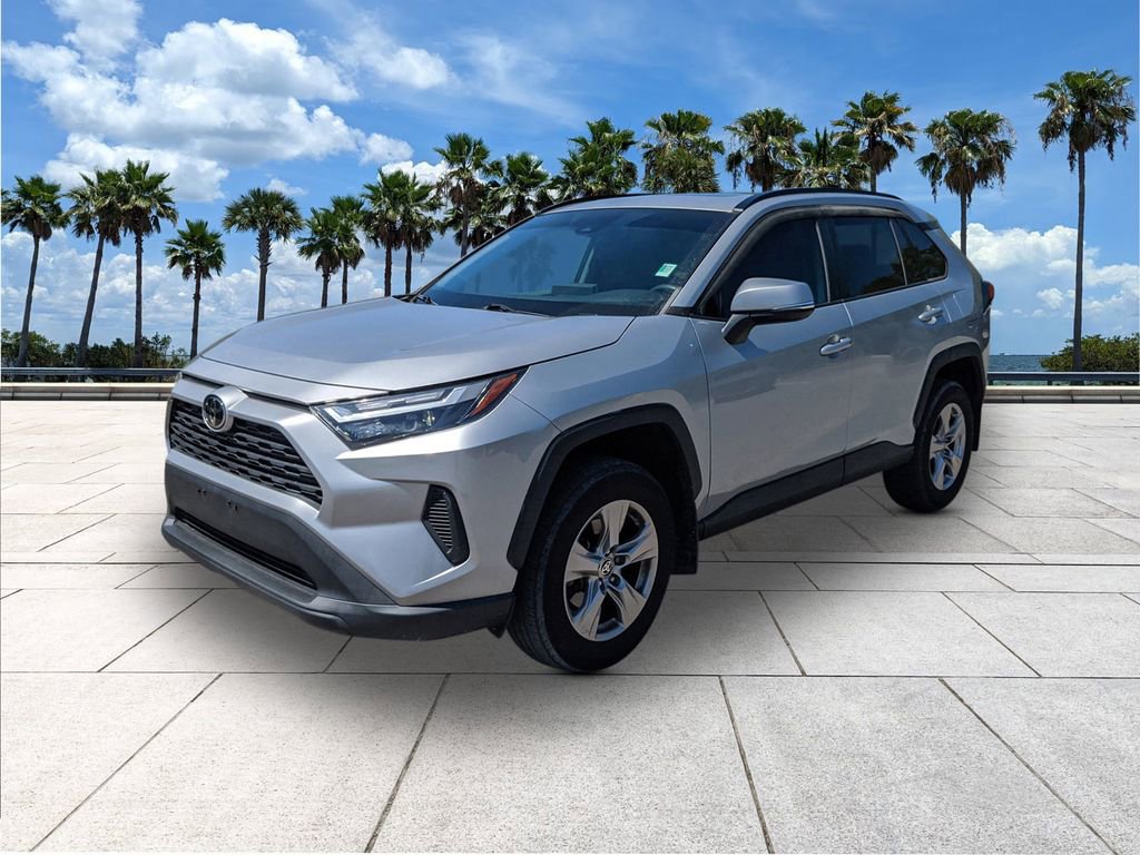 Used 2022 Toyota RAV4 XLE w/ Convenience Package image 3