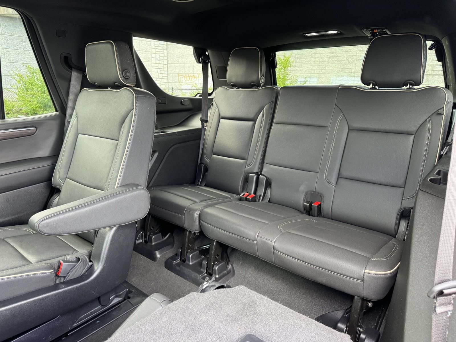 Used 2025 Chevrolet Tahoe Premier AWD/4WD image 23