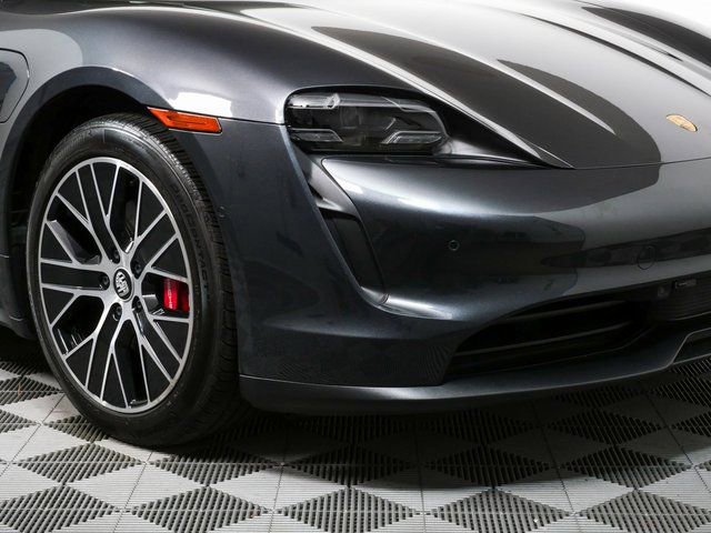 Certified 2020 Porsche Taycan 4S w/ Premium Package AWD/4WD image 41