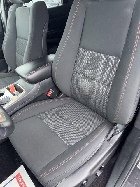 Used 2017 Jeep Grand Cherokee Laredo image 14