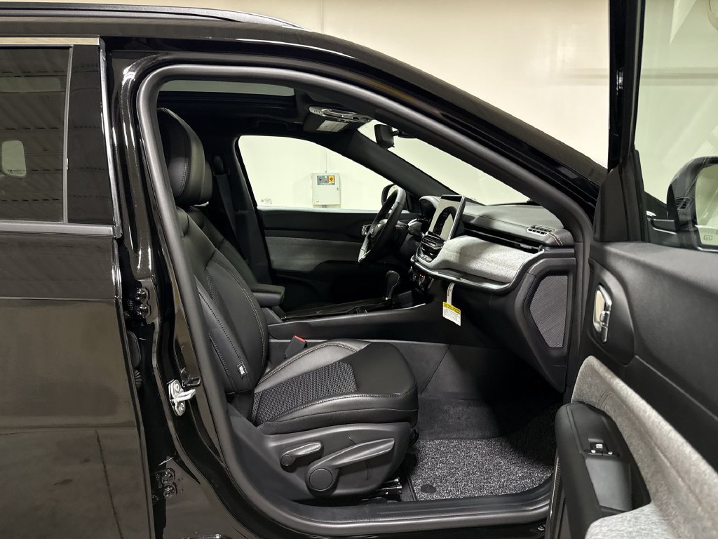 New 2026 Jeep Compass Latitude AWD/4WD image 22