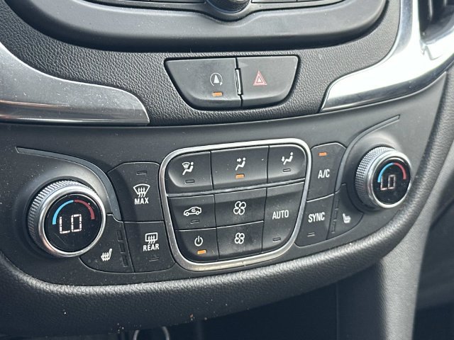 Used 2022 Chevrolet Equinox LT FWD image 31