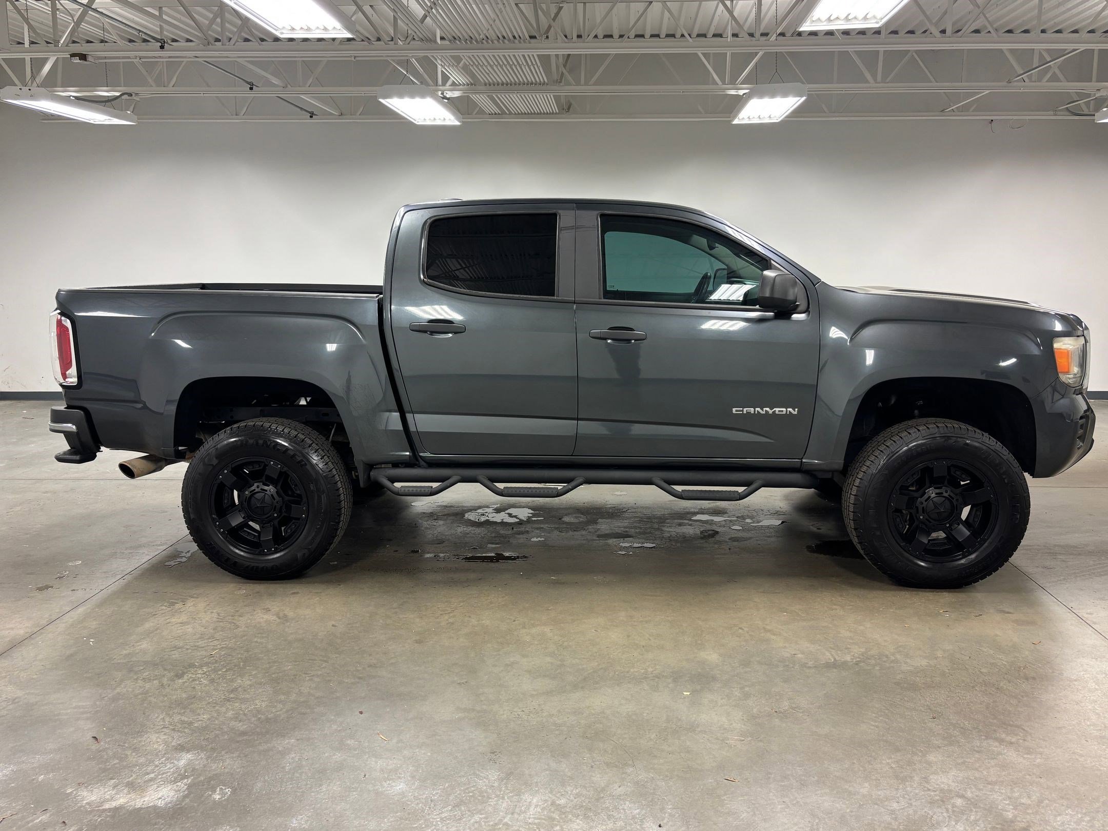 Used 2016 GMC Canyon 2WD Crew Cab w/ Convenience Package image 6