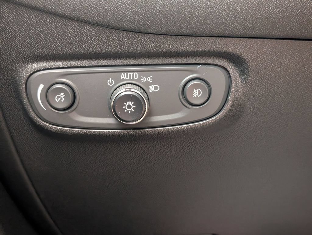 Certified 2022 Chevrolet Equinox Premier FWD image 15