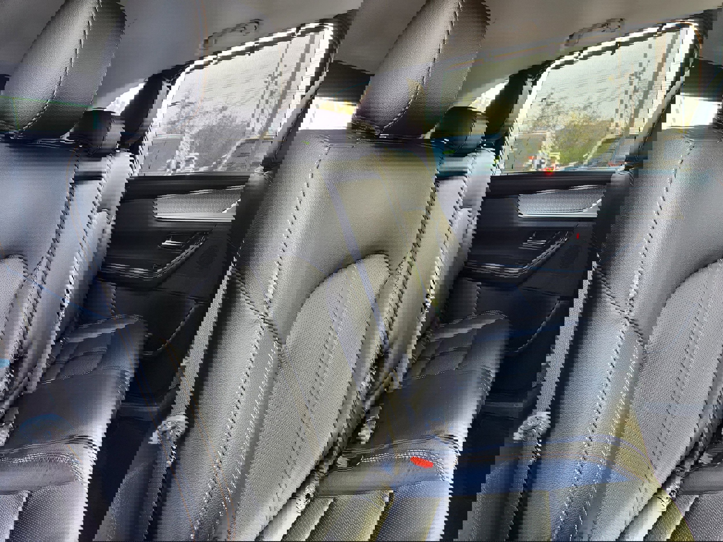 Certified 2024 MAZDA CX-90 3.3 Turbo w/ Preferred Plus image 17