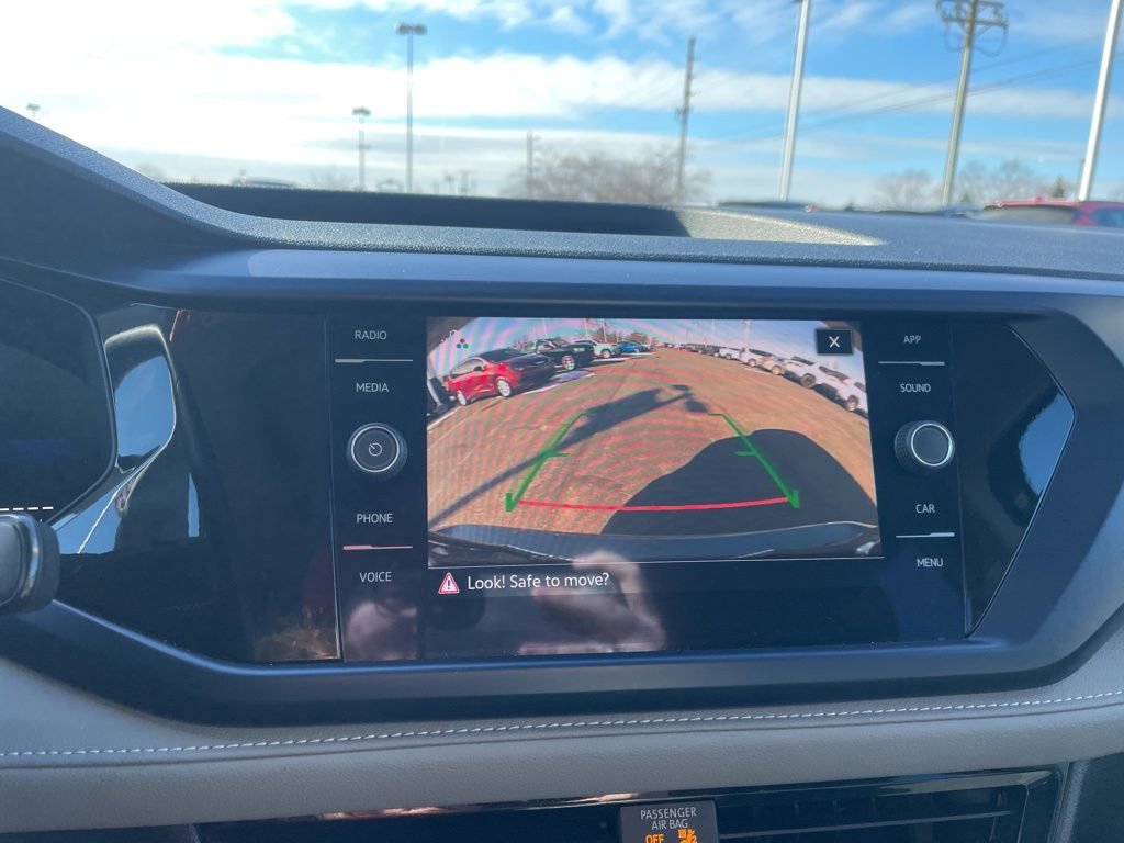 Used 2024 Volkswagen Taos SE image 26