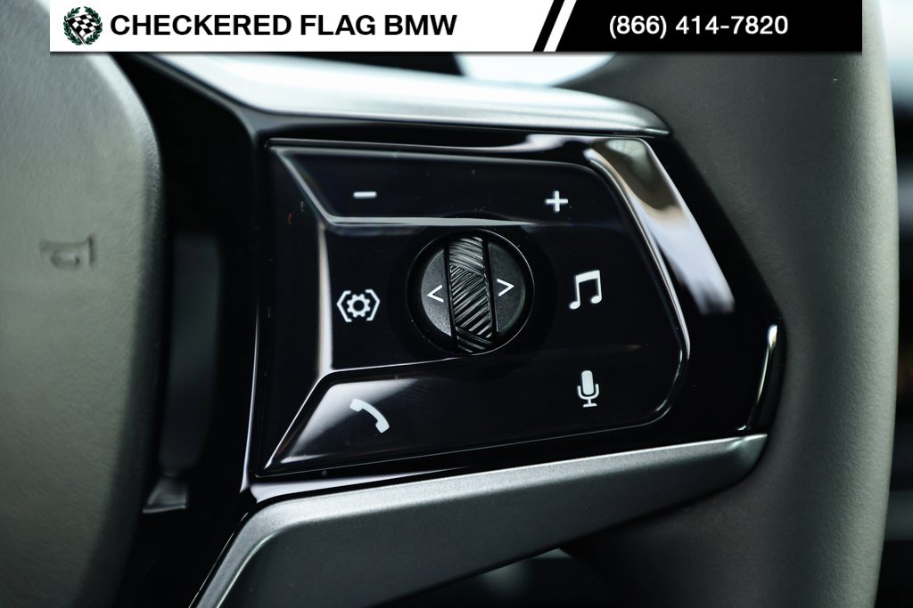 Certified 2025 BMW 530i w/ Premium Package image 35