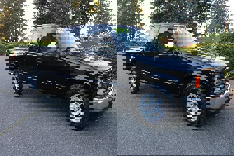 Used 1994 Chevrolet Silverado 2500 2WD Extended Cab image 2