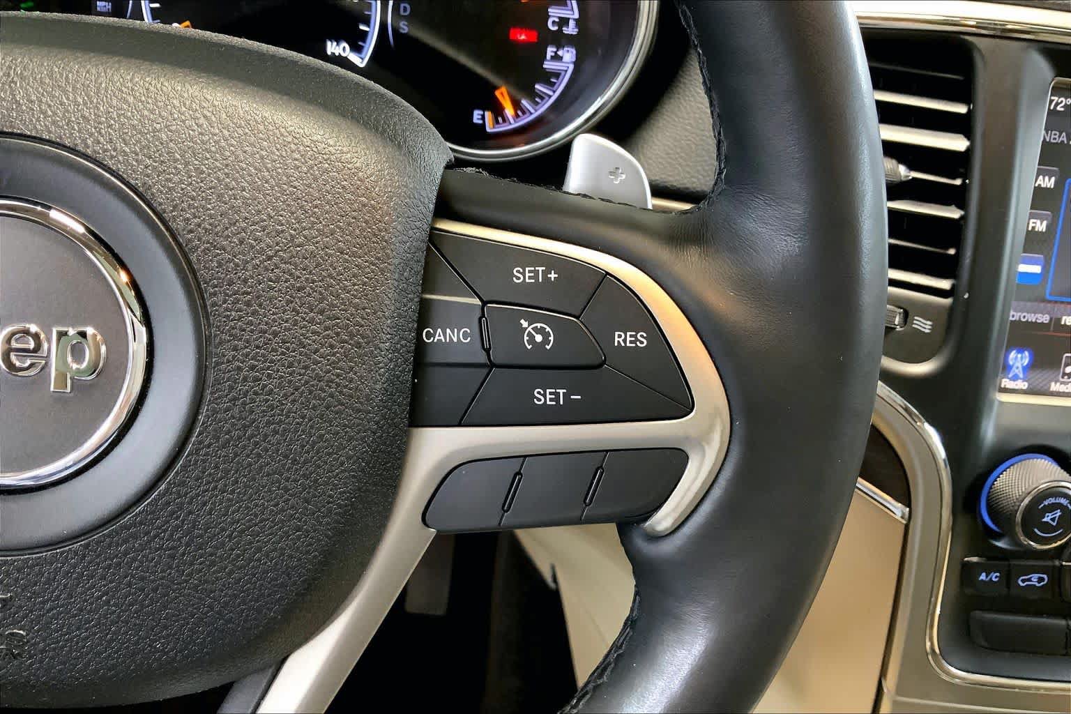 Used 2015 Jeep Grand Cherokee Limited AWD/4WD image 24
