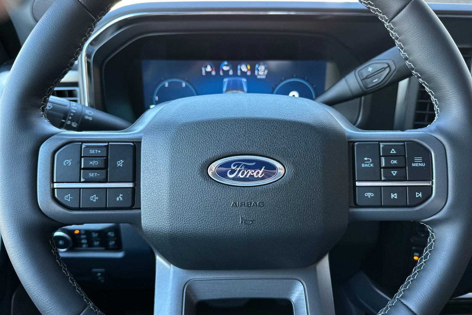 New 2026 Ford F250 Lariat w/ Black Appearance Package image 22