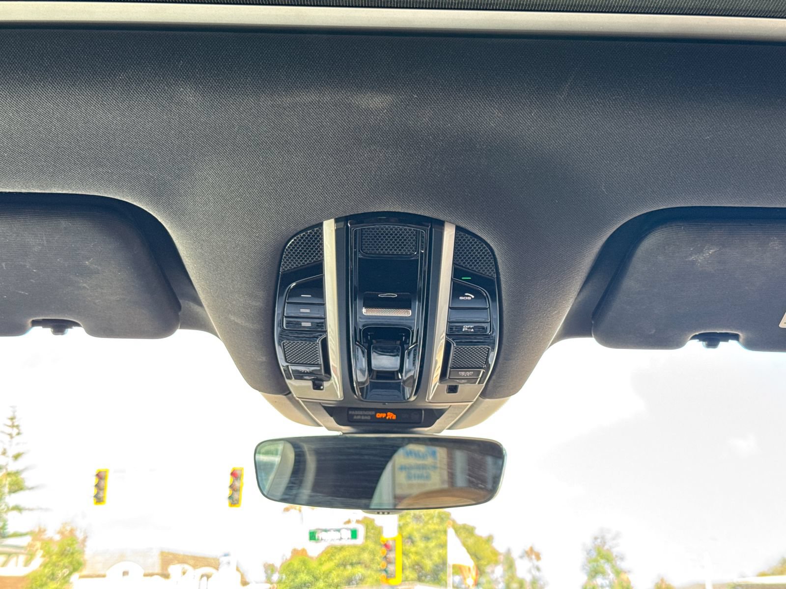 Used 2019 Porsche Cayenne AWD/4WD image 14