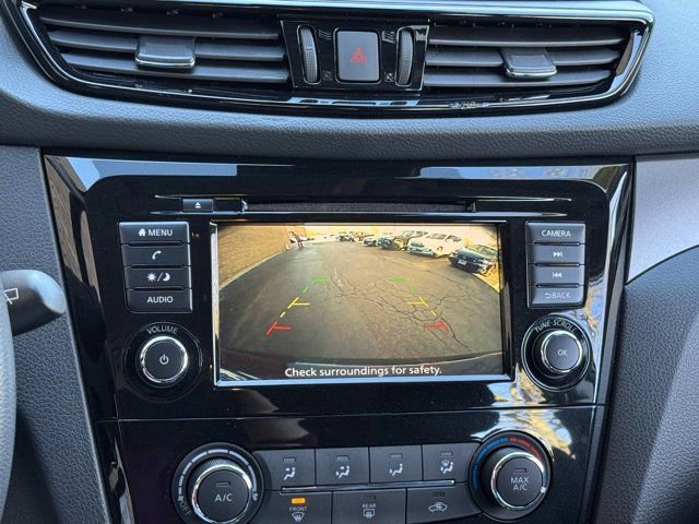 Used 2022 Nissan Rogue Sport S image 22