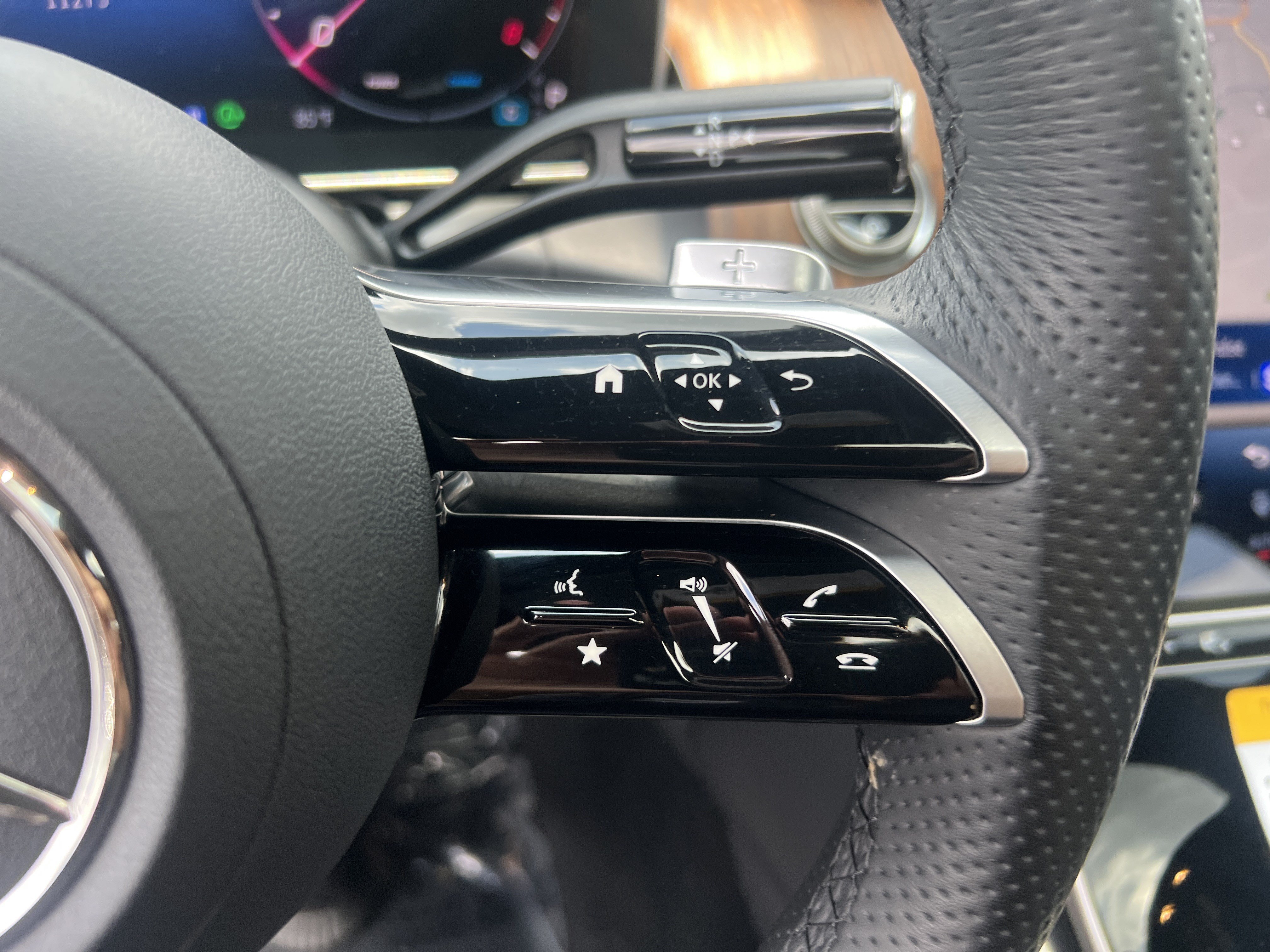 Certified 2025 Mercedes-Benz GLC 300 4MATIC image 22