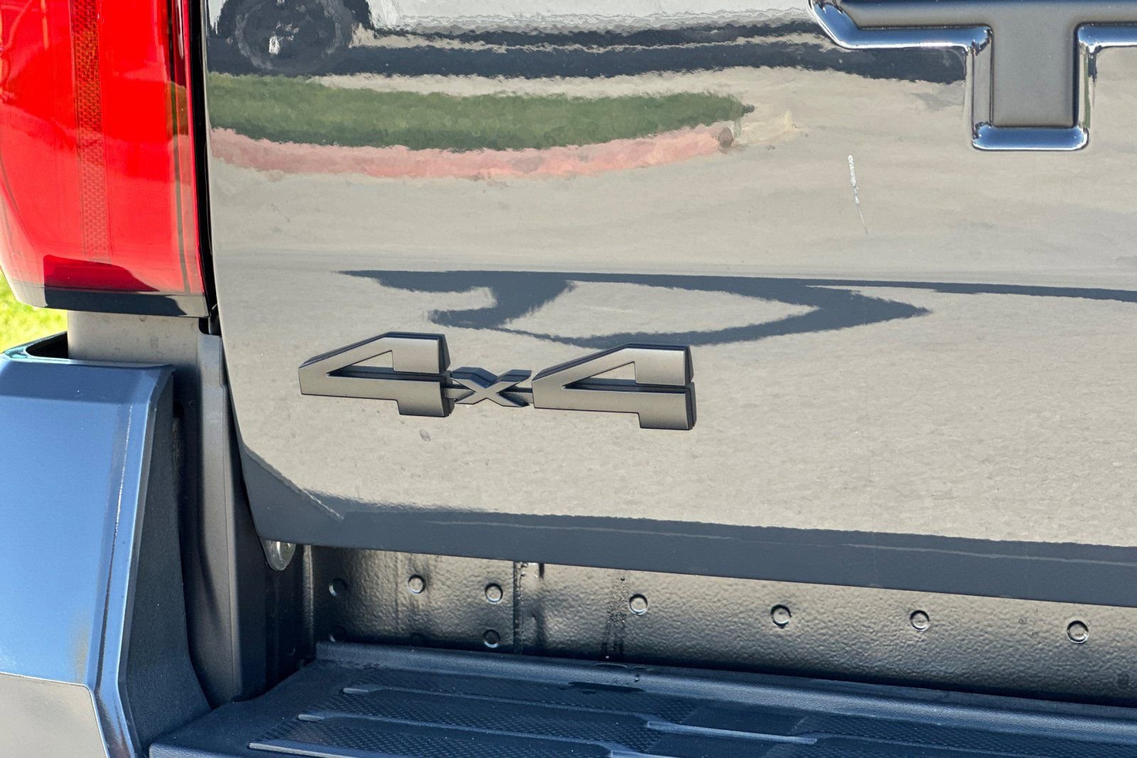 Used 2025 Toyota Tacoma TRD Off-Road AWD/4WD image 25