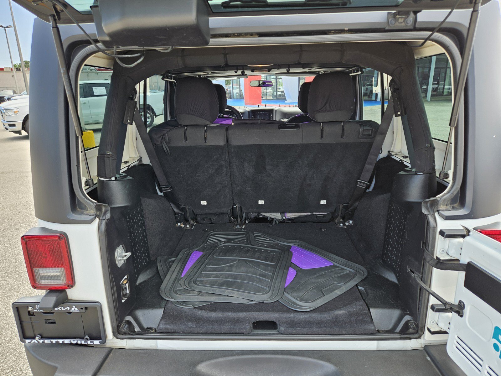 Used 2018 Jeep Wrangler Unlimited Sport AWD/4WD image 18