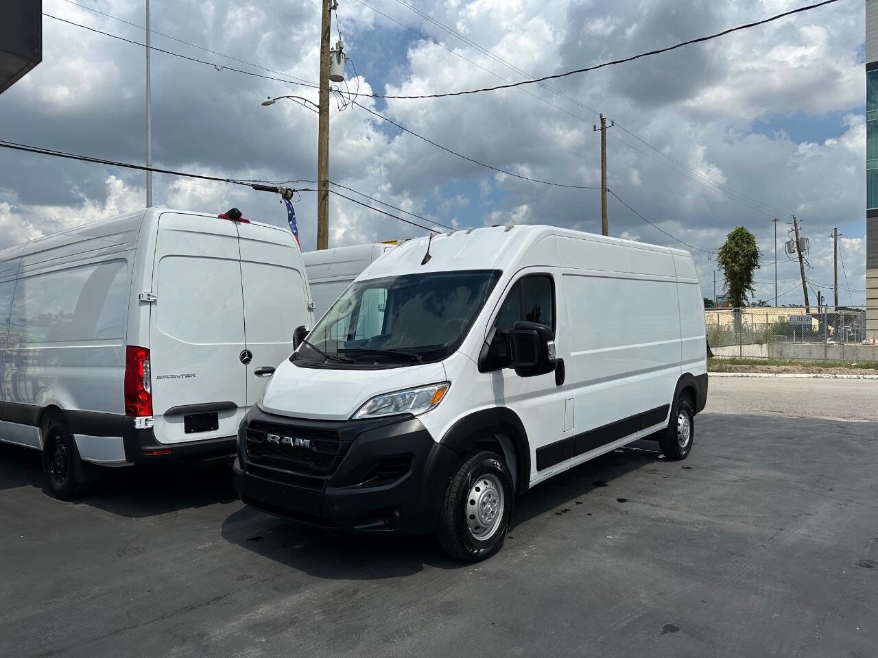 Used 2023 RAM ProMaster 2500 image 23