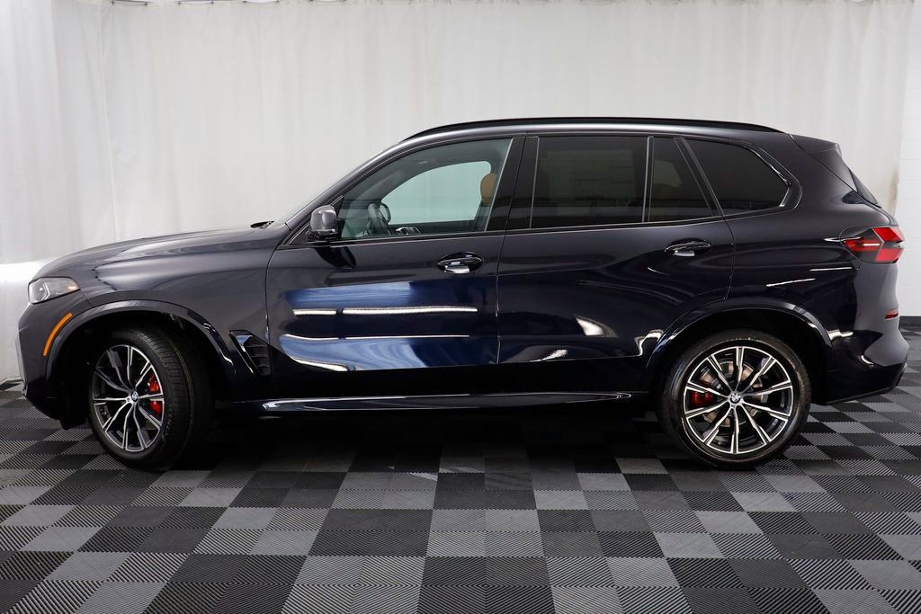 New 2026 BMW X5 xDrive40i w/ M Sport Package AWD/4WD image 4