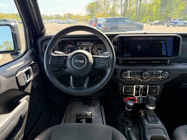 Used 2025 Jeep Wrangler Rubicon w/ Convenience Group image 10