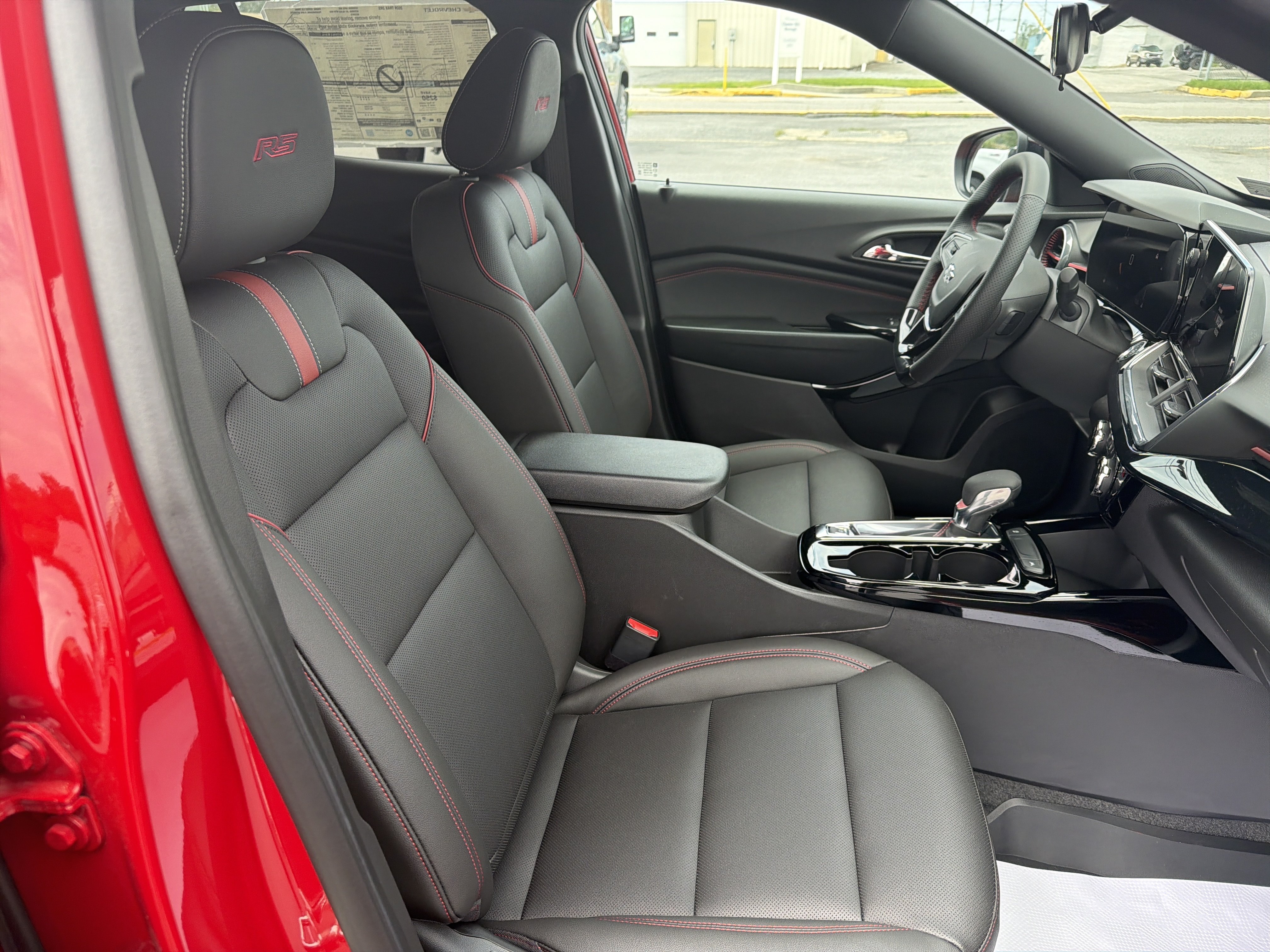 New 2026 Chevrolet Trax RS w/ Driver Confidence Package FWD image 8