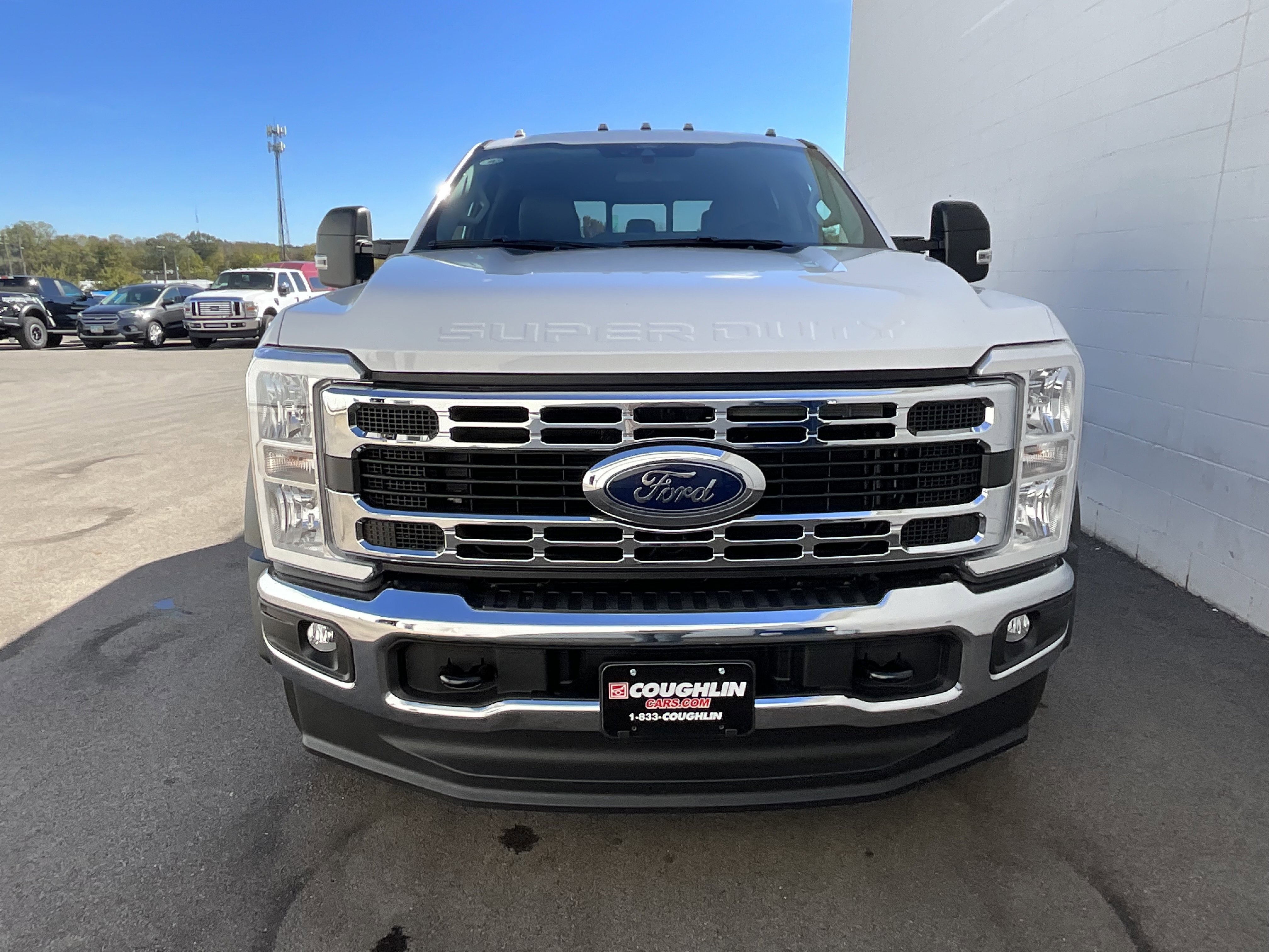 New 2026 Ford F550 4x4 Crew Cab image 4