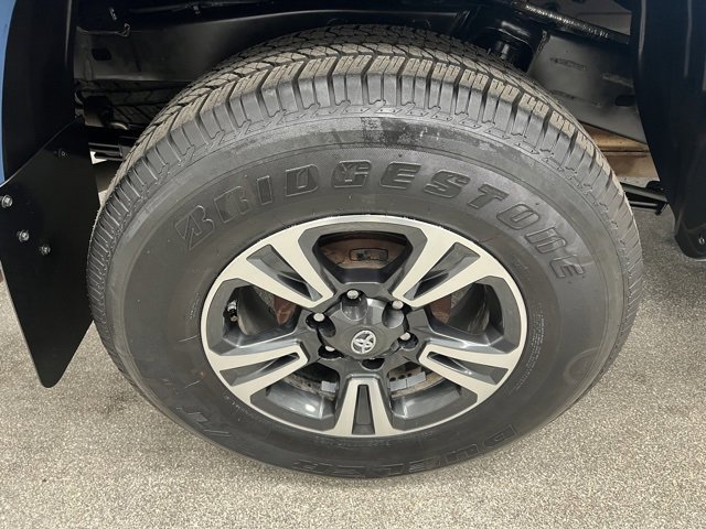 Used 2019 Toyota Tacoma TRD Sport image 15