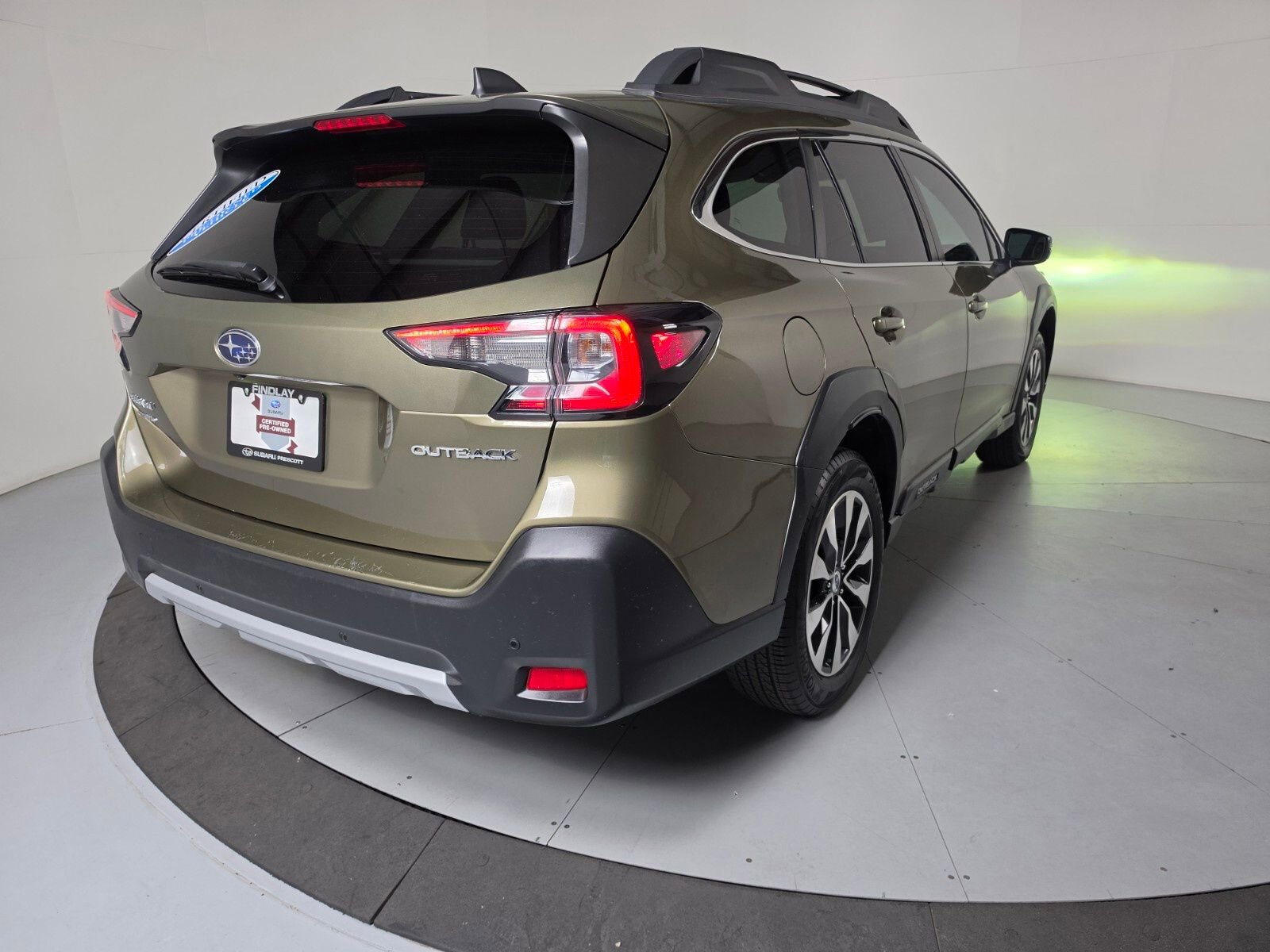 Certified 2023 Subaru Outback Limited image 5