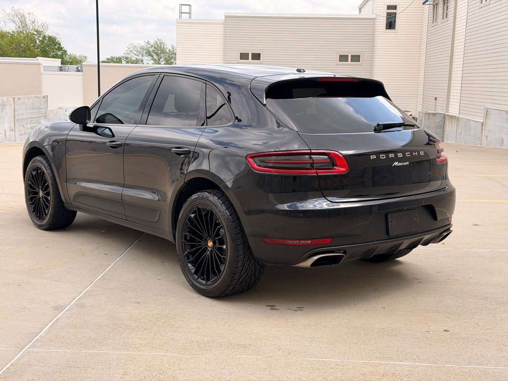 Used 2018 Porsche Macan AWD/4WD image 5