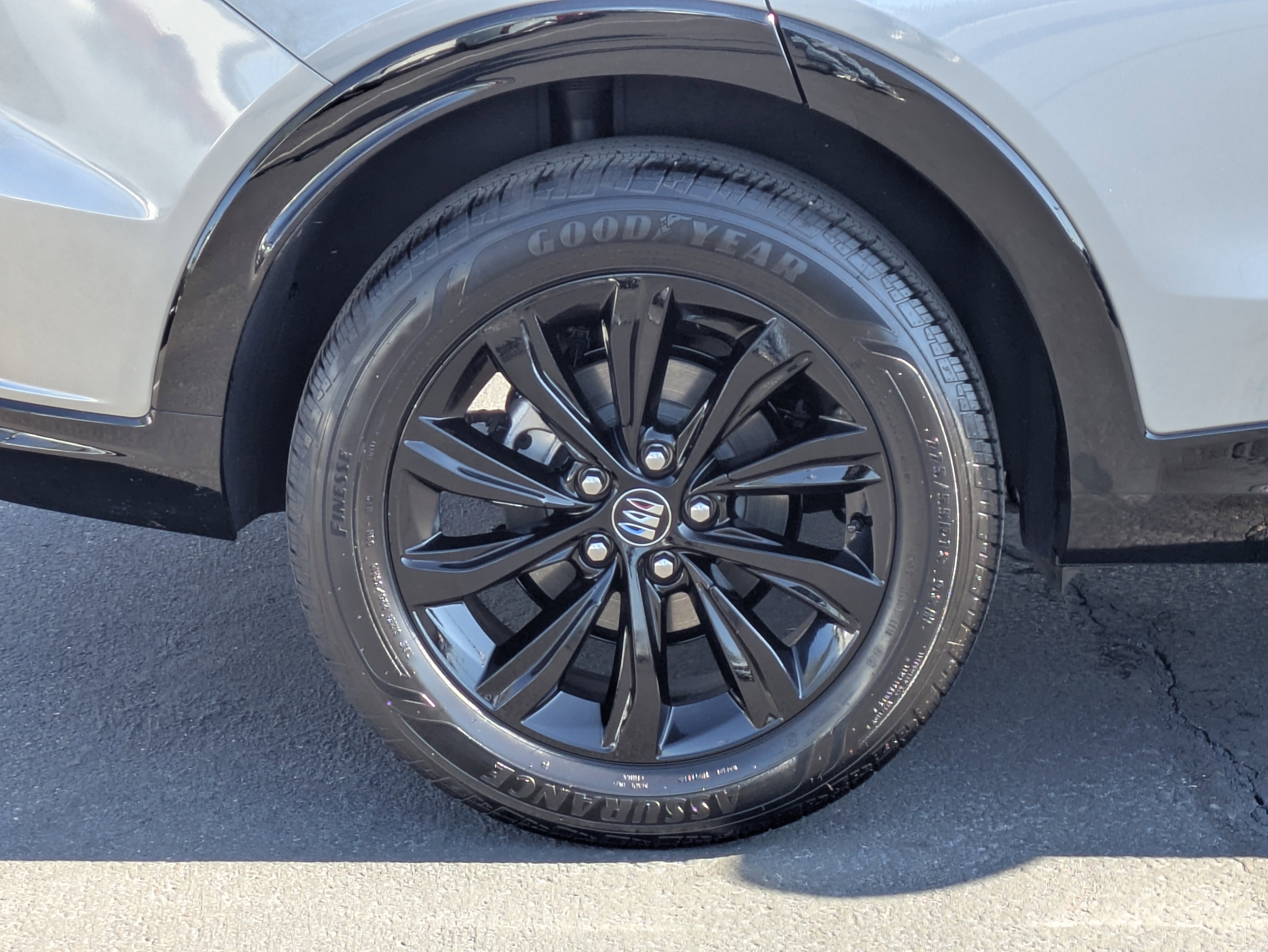 Used 2025 Buick Envista Sport Touring image 9