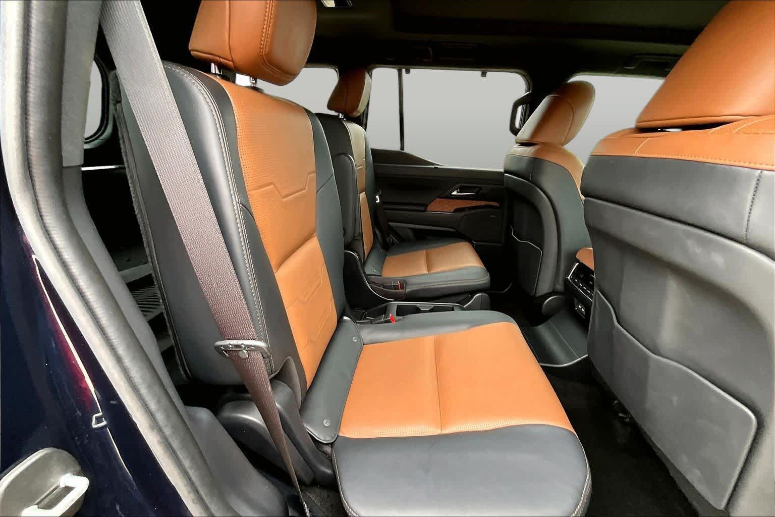 Certified 2024 Lexus GX 550 w/ Accessory Package (Z1) AWD/4WD image 20