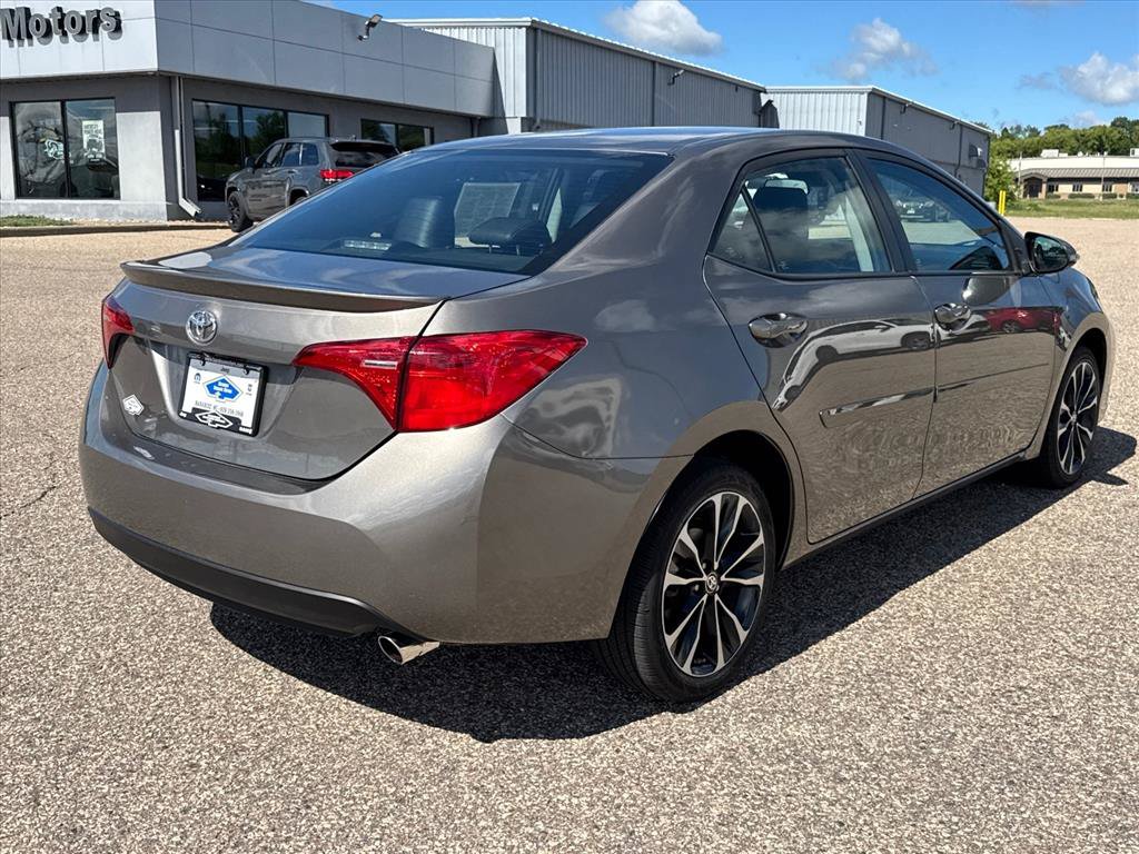 Used 2017 Toyota Corolla SE w/ Body Protection Package FWD image 4