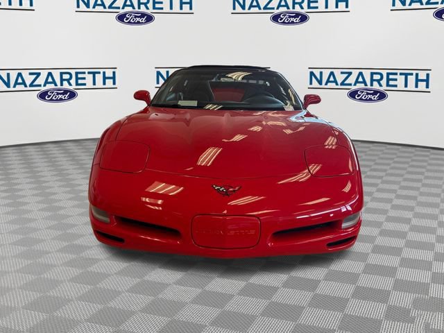 Used 2001 Chevrolet Corvette Coupe RWD image 2