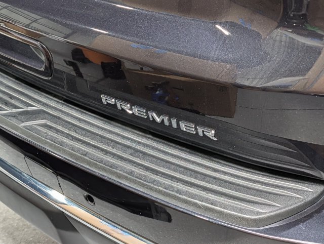 Certified 2026 Chevrolet Suburban Premier w/ Sun And Tow Package AWD/4WD image 4