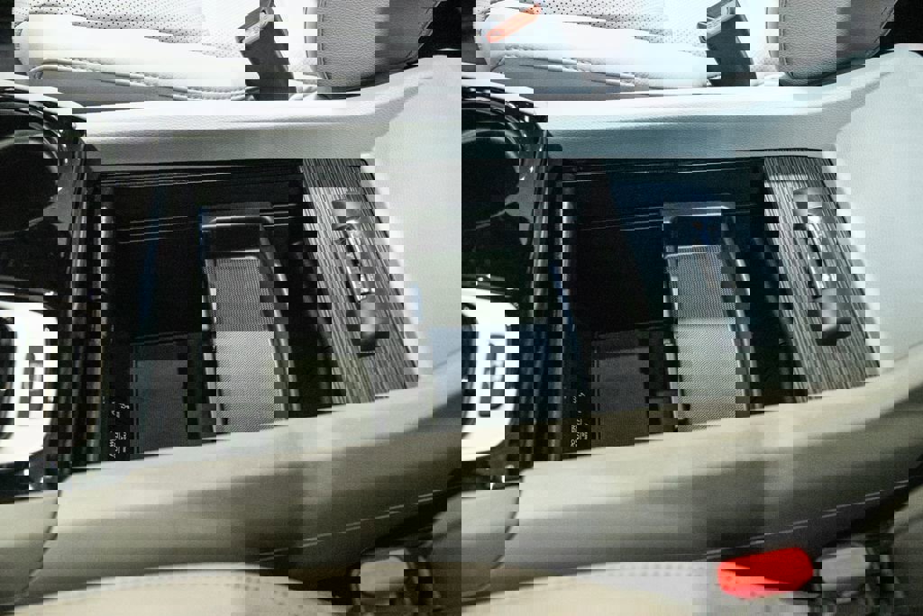 Used 2018 Honda Ridgeline RTL-E image 32