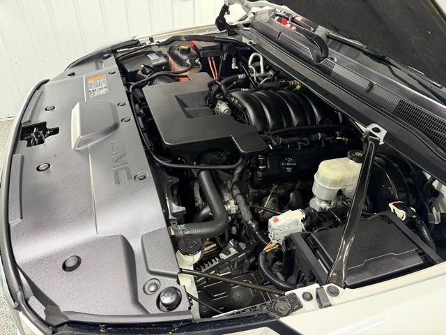 Used 2019 GMC Yukon SLT image 32