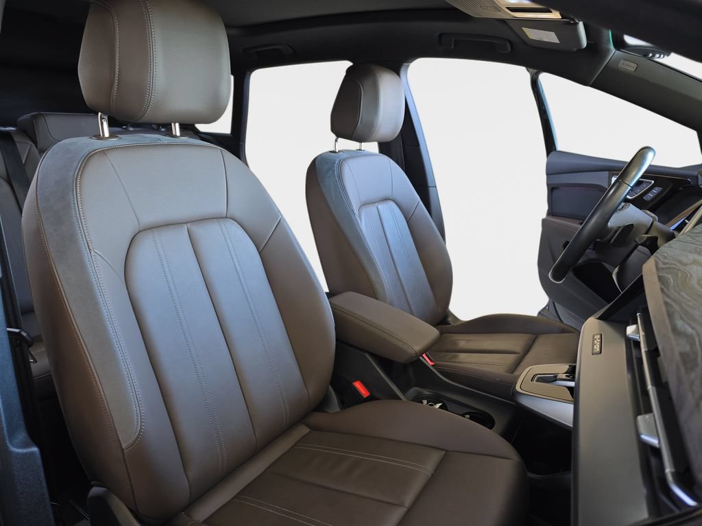Certified 2023 Audi Q4 e-tron Premium Plus AWD/4WD image 12