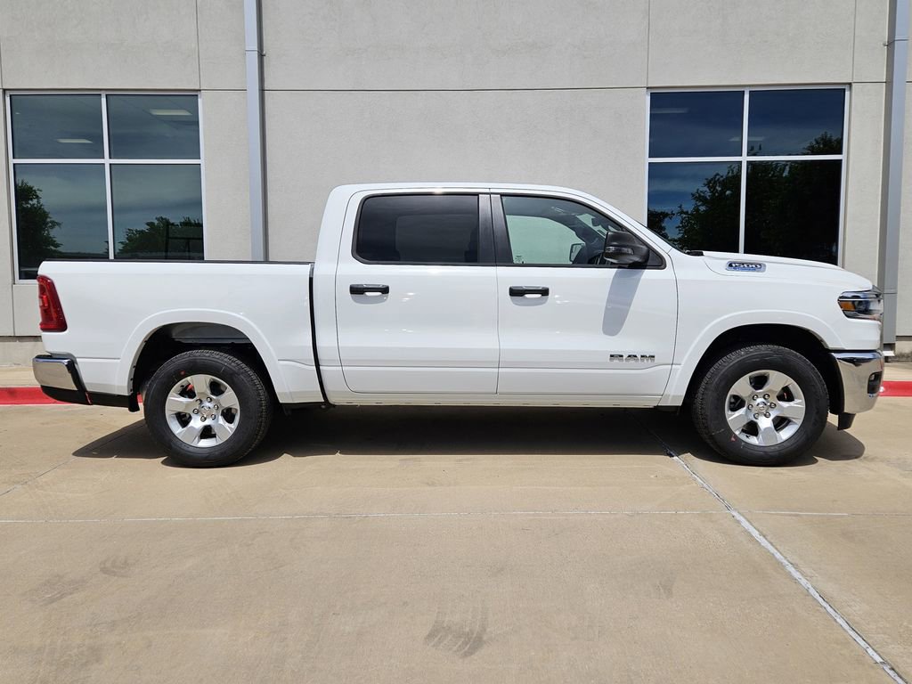 New 2026 RAM 1500 4x4 Crew Cab image 2