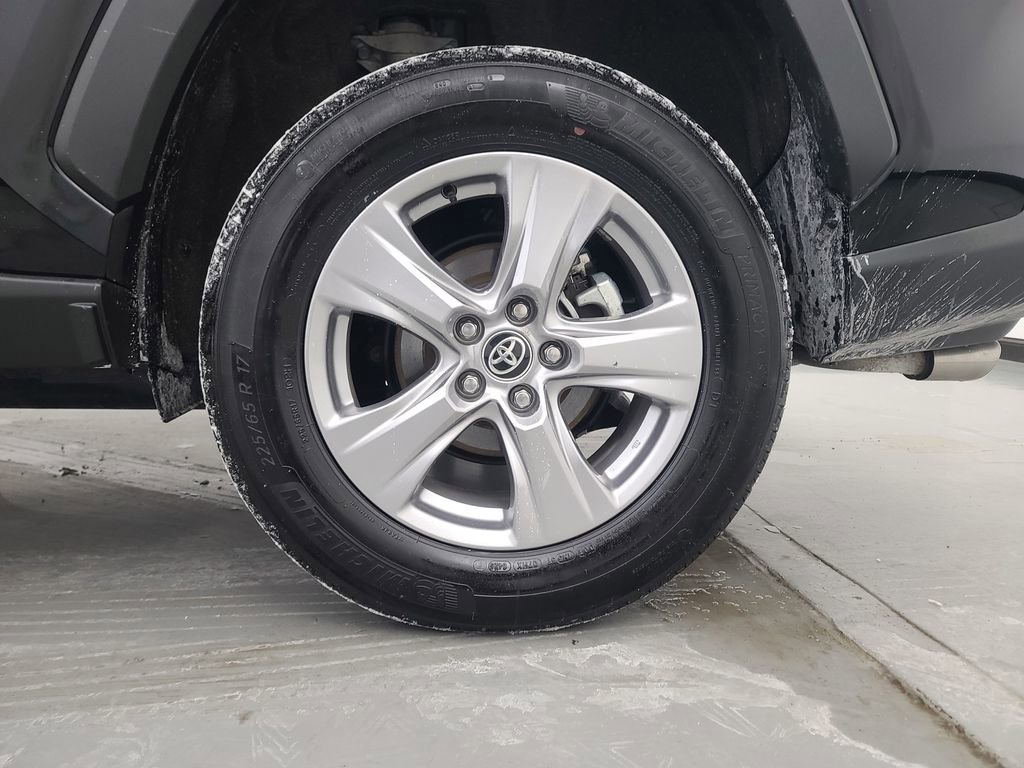 Used 2025 Toyota RAV4 XLE image 11