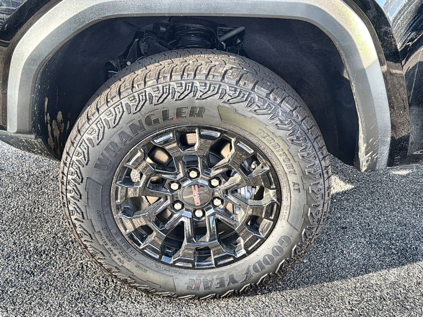 New 2026 GMC Canyon Elevation w/ Convenience Package image 12