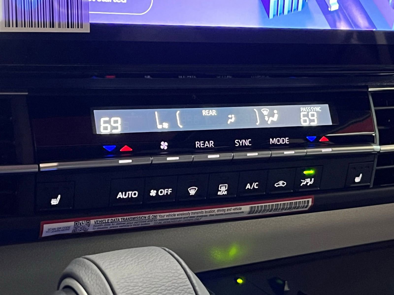 New 2026 Toyota Sienna XLE FWD image 22