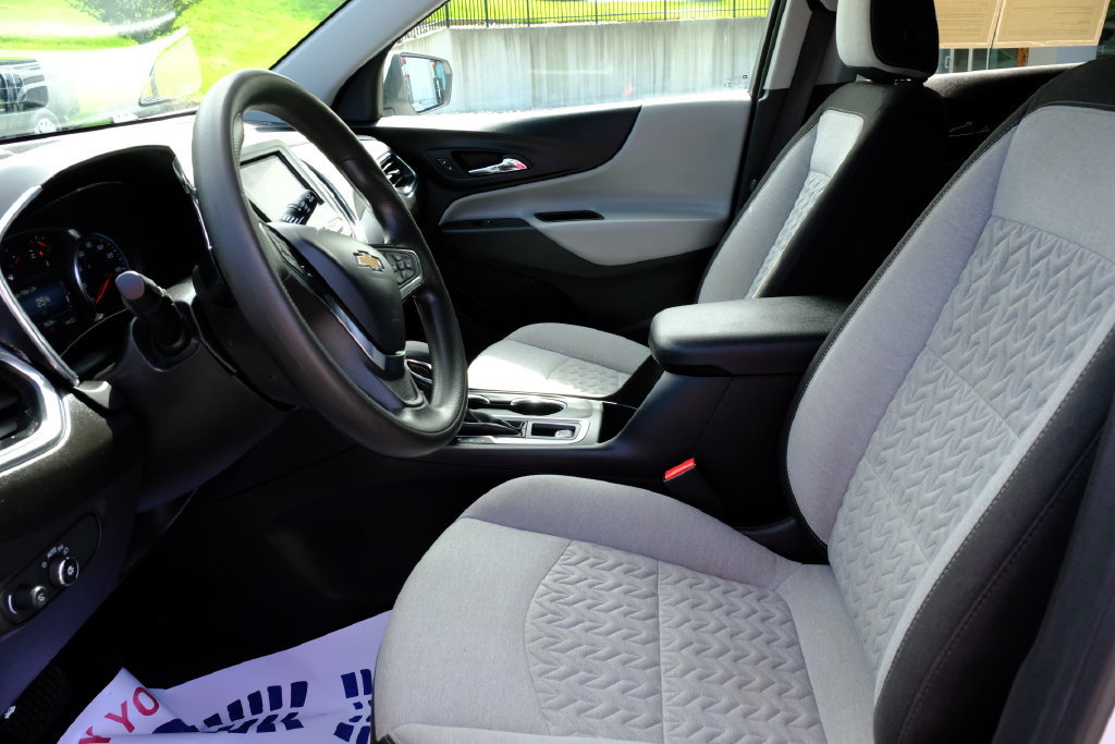Used 2023 Chevrolet Equinox LT AWD/4WD image 12