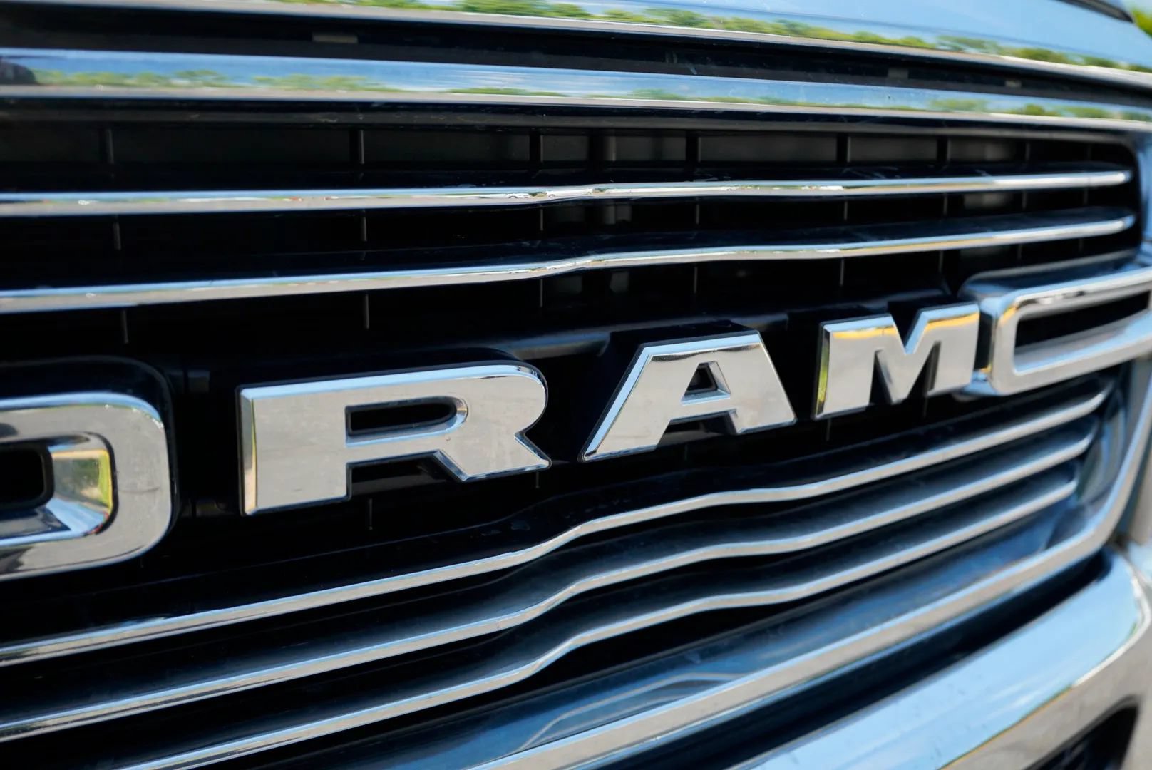 Used 2021 RAM 1500 Laramie AWD/4WD image 10