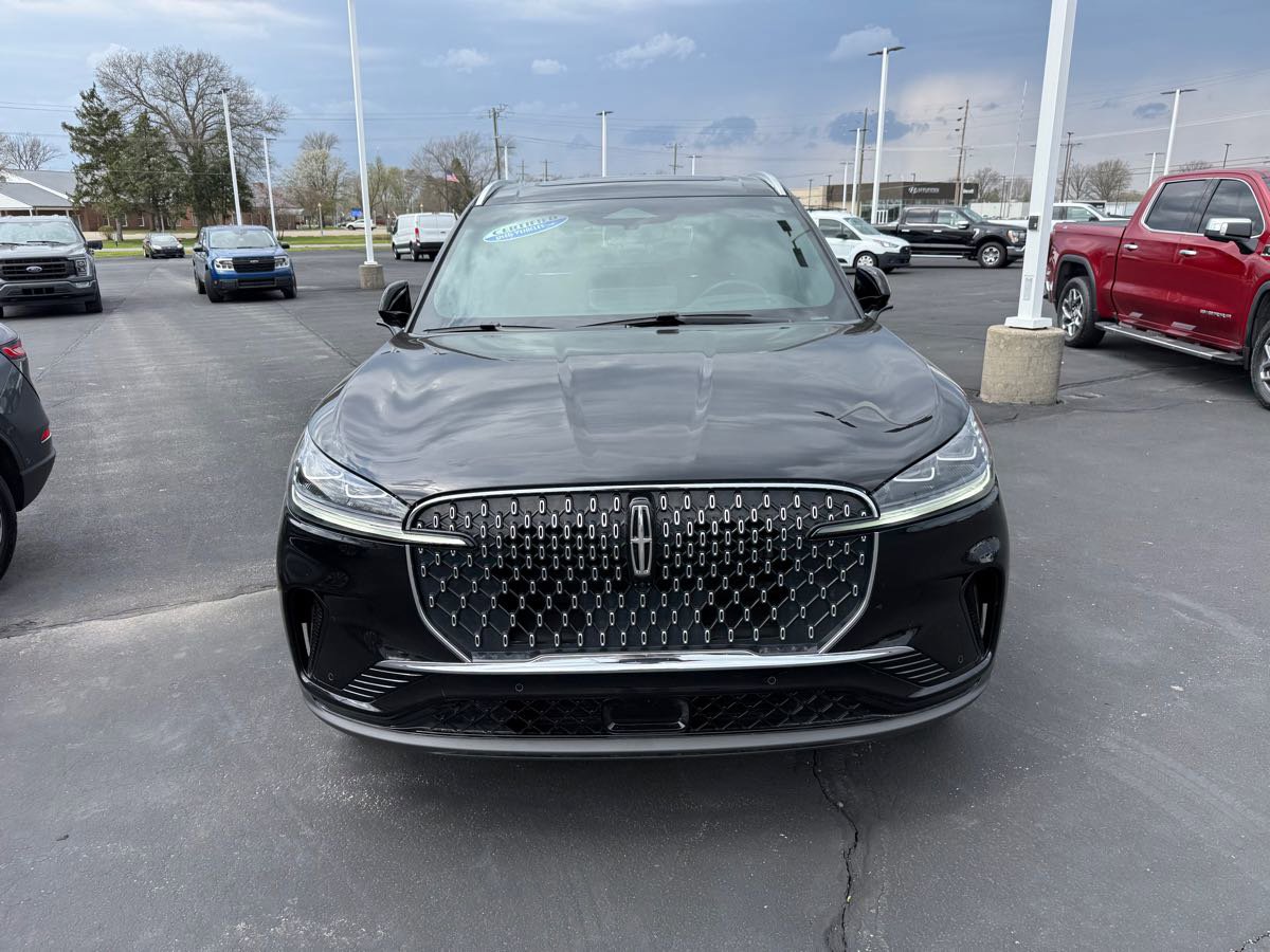 Used 2025 Lincoln Aviator Reserve w/ Equipment Group 201A image 3